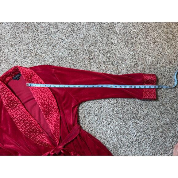 JONES NY Women's Tie waist, Royal Red Velvet WOMEN'S BATHROBE, SIZE L/XL - Picture 5 of 16